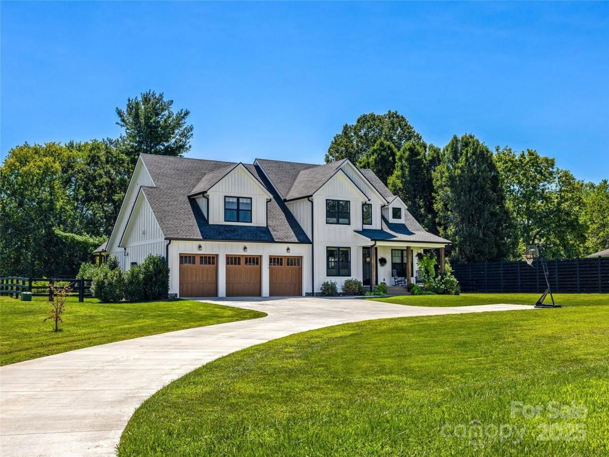 MLS #CAR4307718 image #0