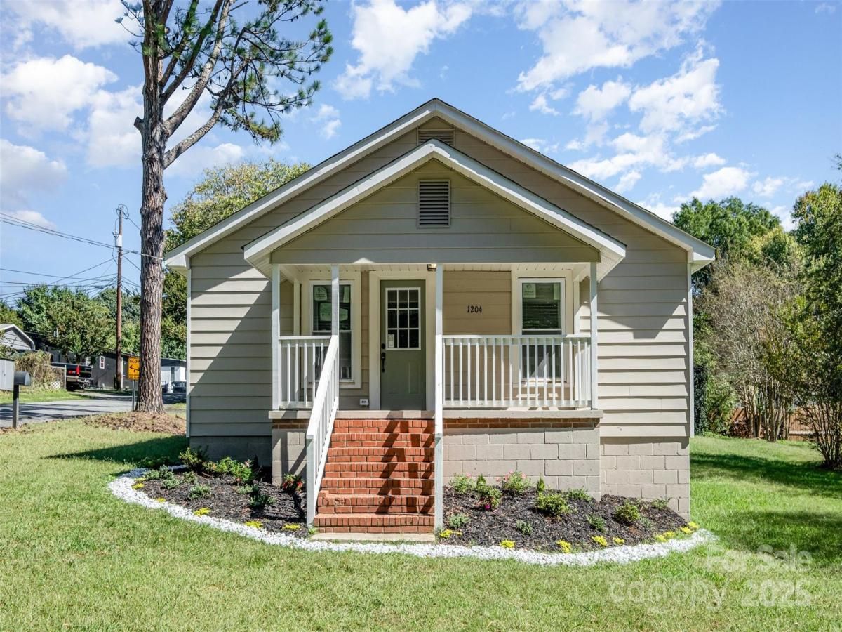 MLS #CAR4308012 image #0