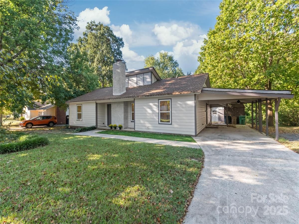 MLS #CAR4308016 image #0