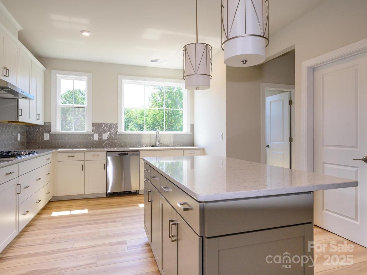 MLS #CAR4308302 image #0