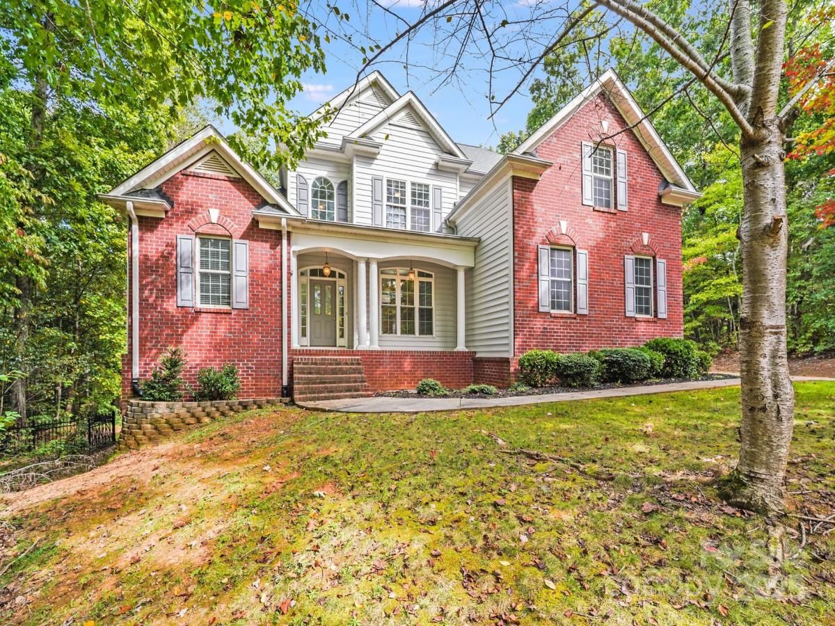 MLS #CAR4308905 image #0