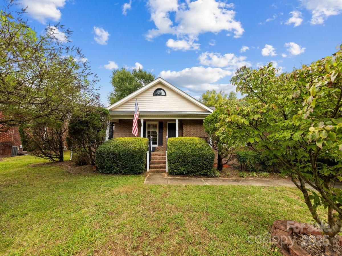 MLS #CAR4309596 image #0