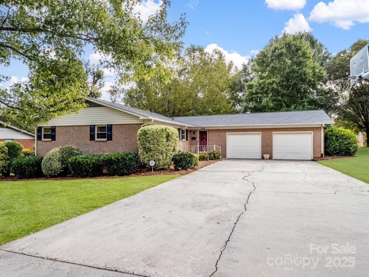 MLS #CAR4310485 image #0