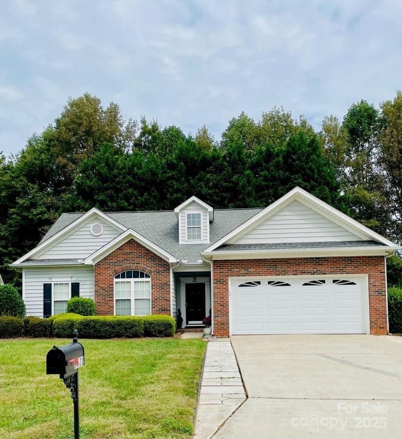 MLS #CAR4311093 image #0