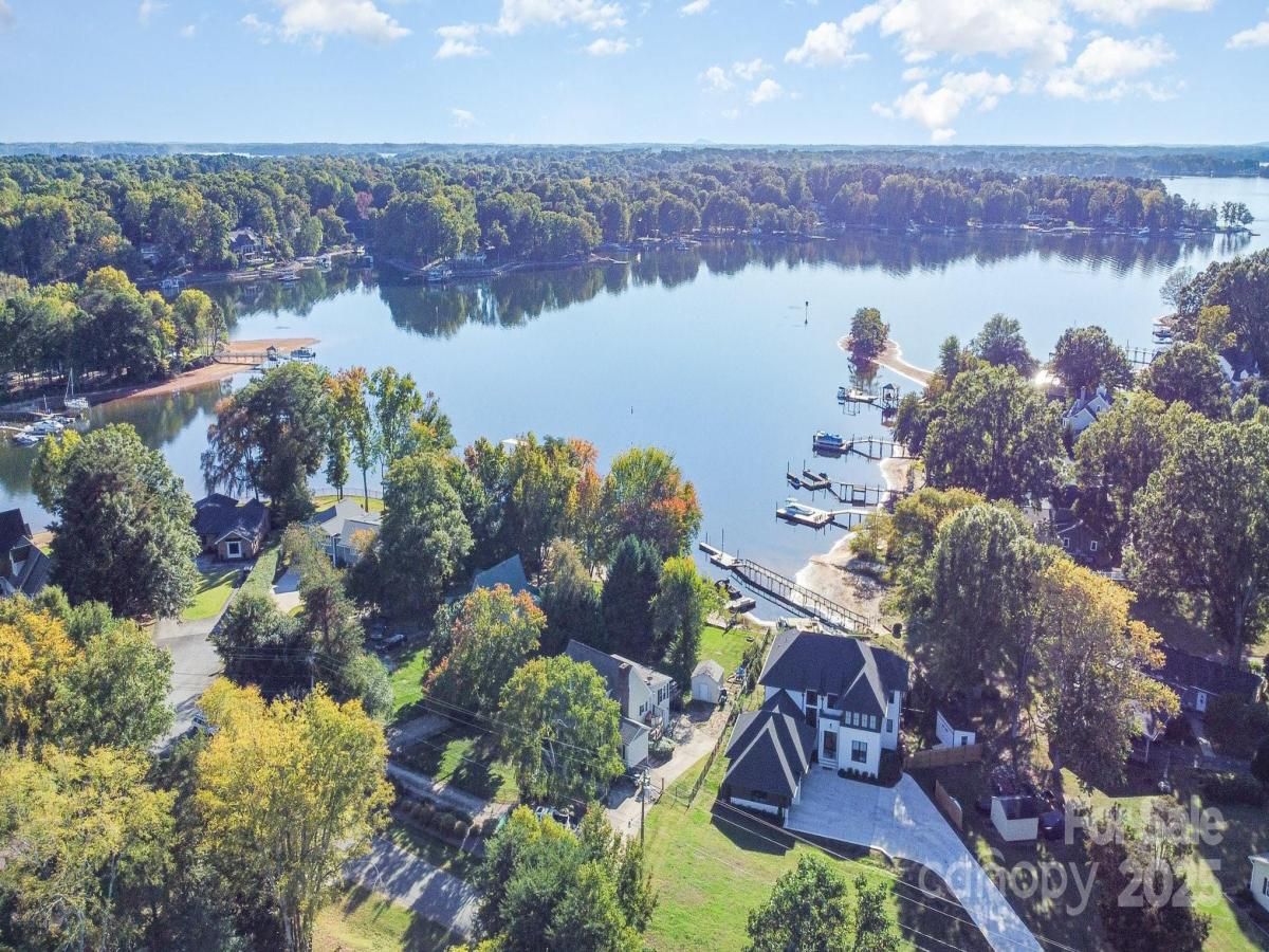 MLS #CAR4311425 image #0