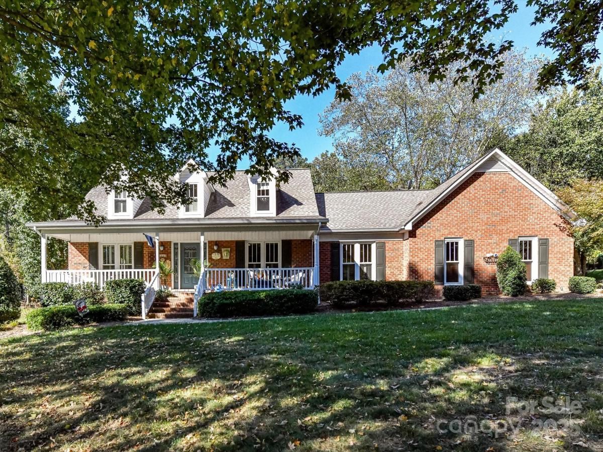 MLS #CAR4311575 image #0