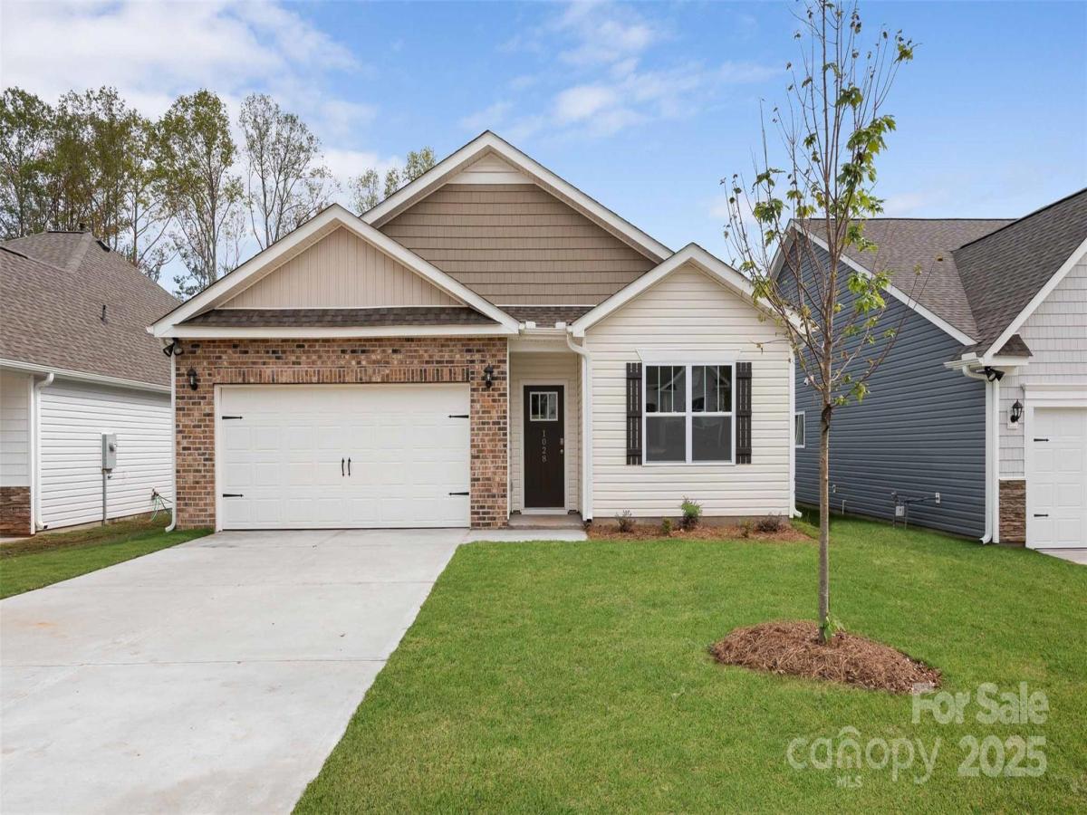 MLS #CAR4313015 image #0