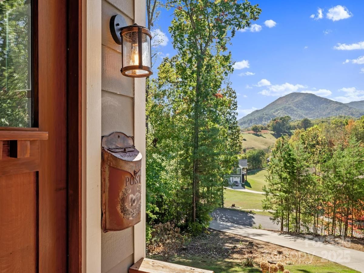 MLS #CAR4313578 image #0