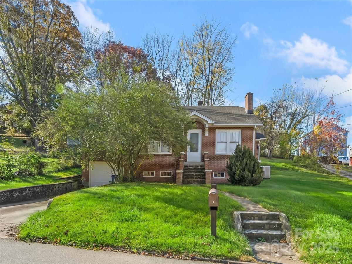 MLS #CAR4314888 image #0