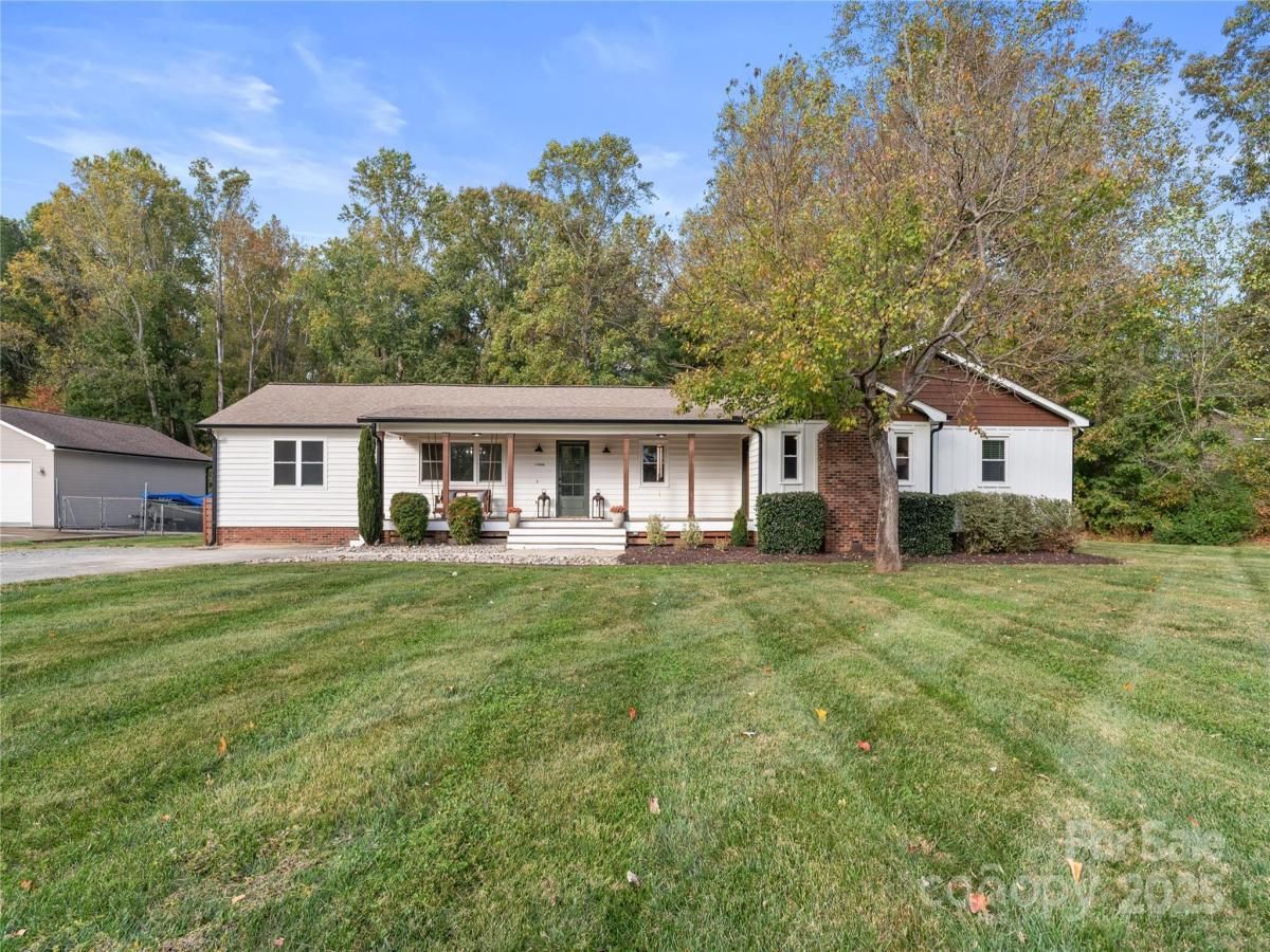 MLS #CAR4315005 image #0