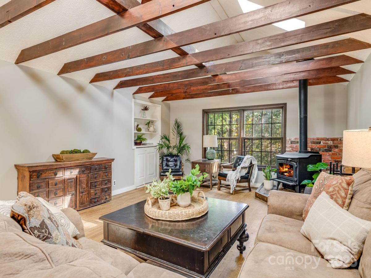 MLS #CAR4315226 image #0