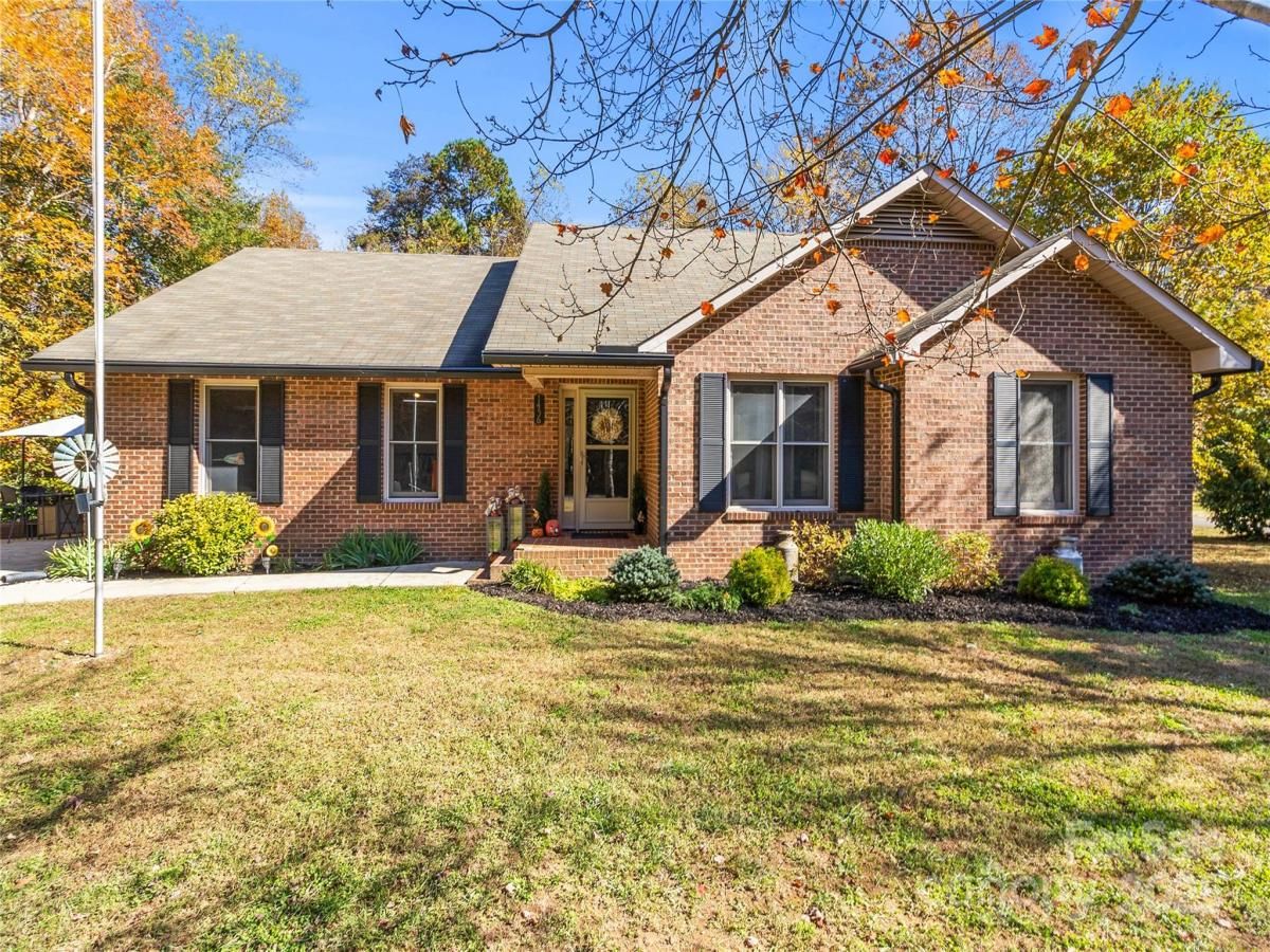 MLS #CAR4315294 image #0