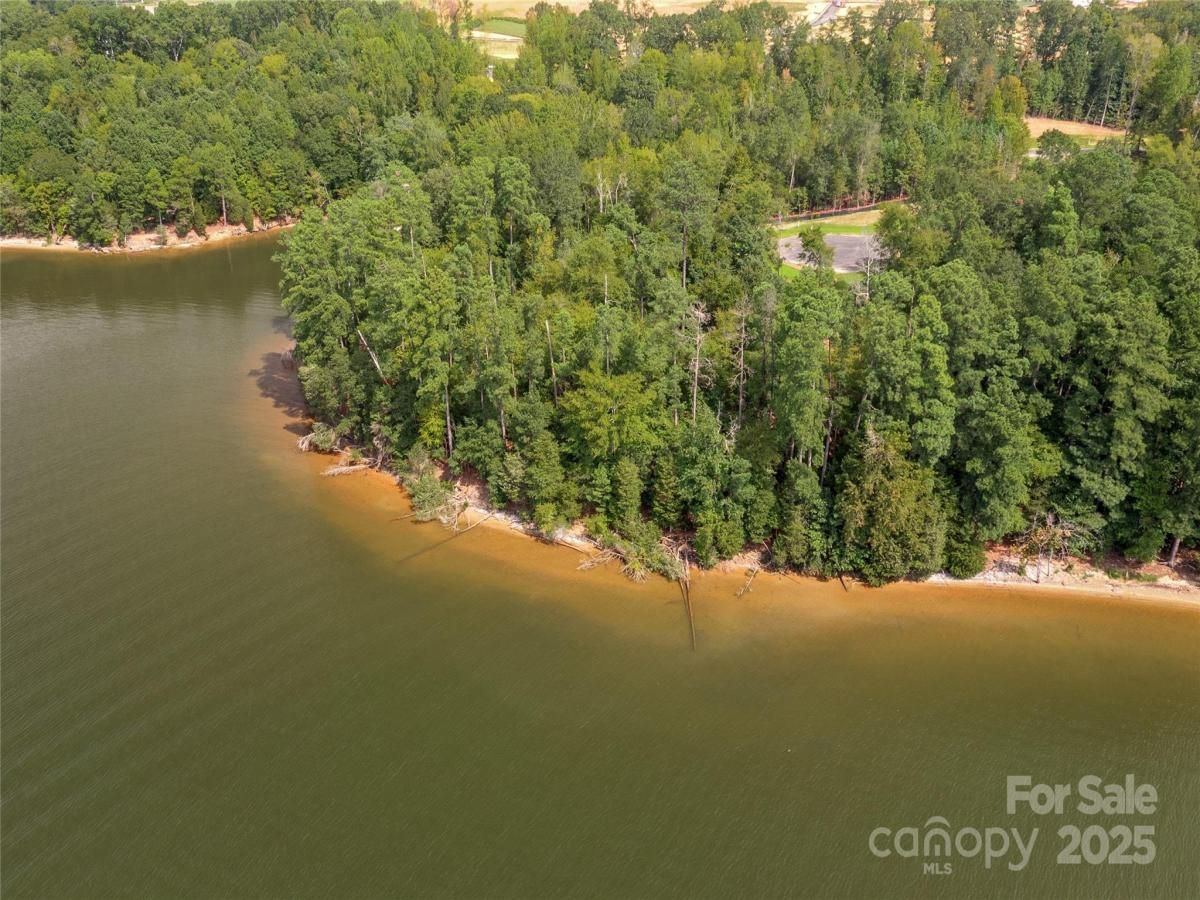 MLS #CAR4315344 image #0