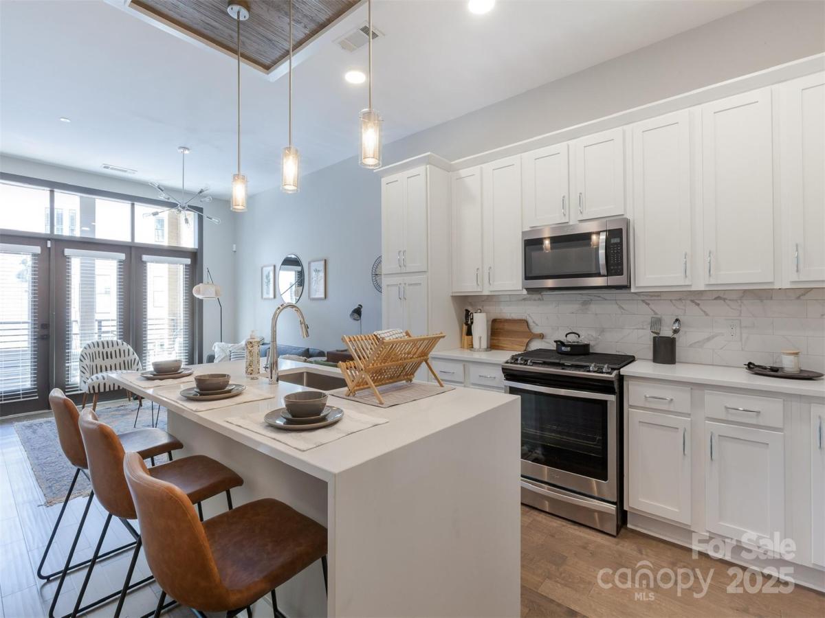 MLS #CAR4315345 image #0