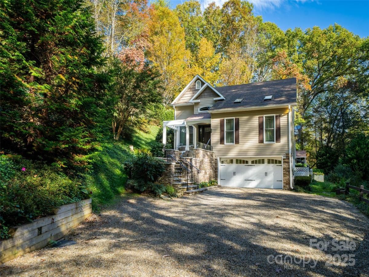 MLS #CAR4315428 image #0