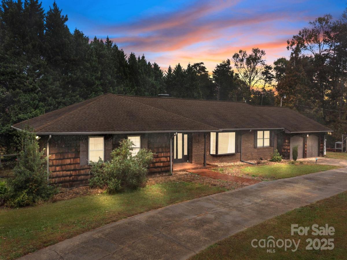 MLS #CAR4315645 image #0