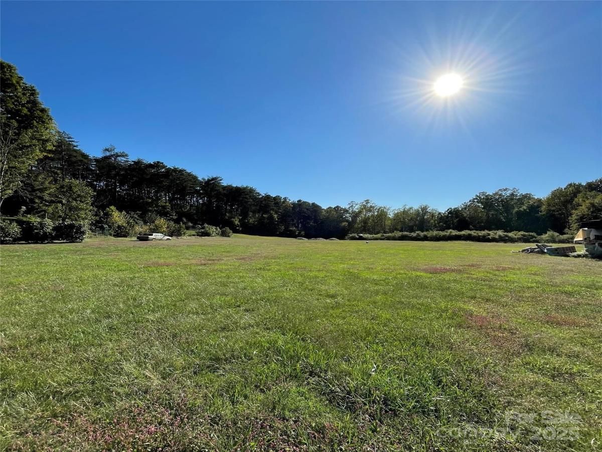 MLS #CAR4315763 image #0