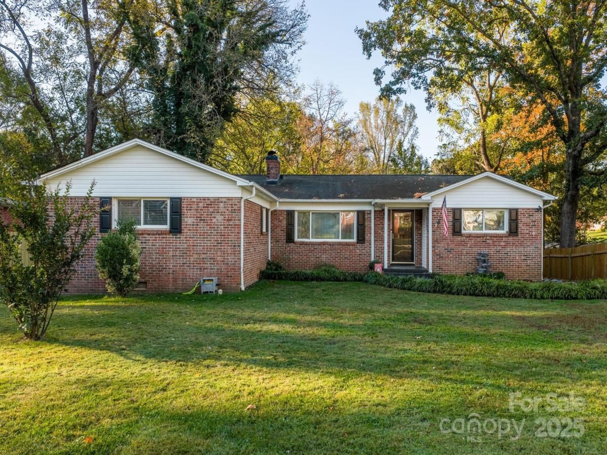 MLS #CAR4315809 image #0