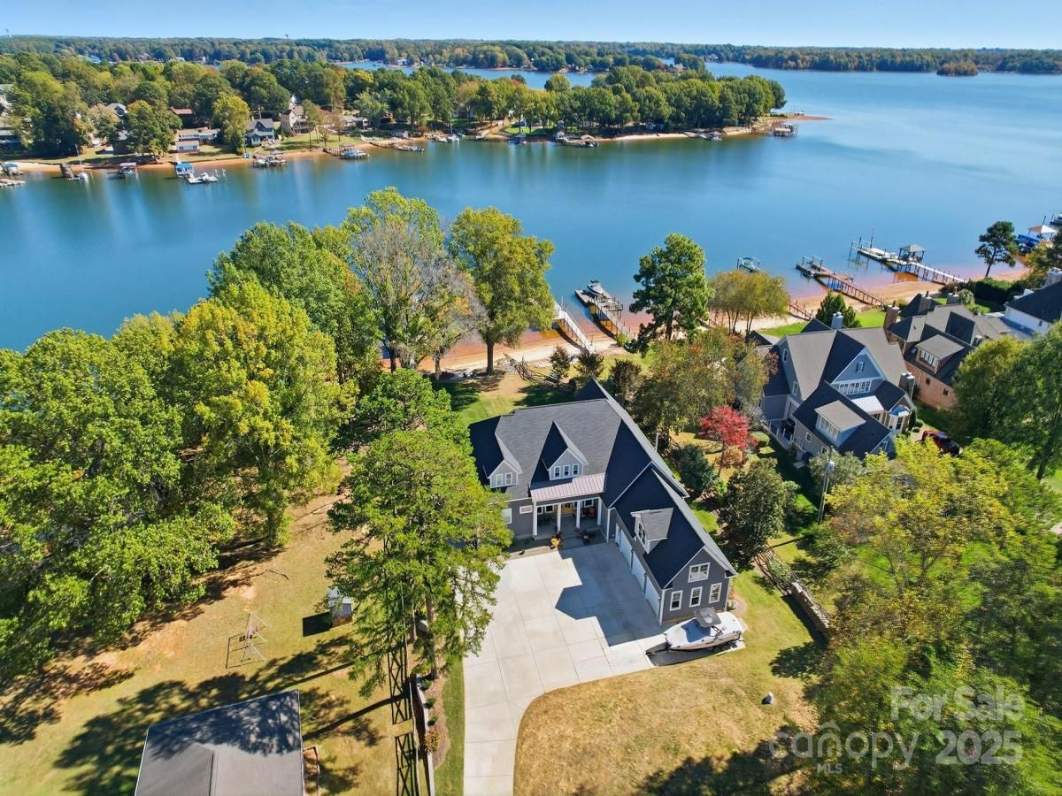 MLS #CAR4315866 image #0