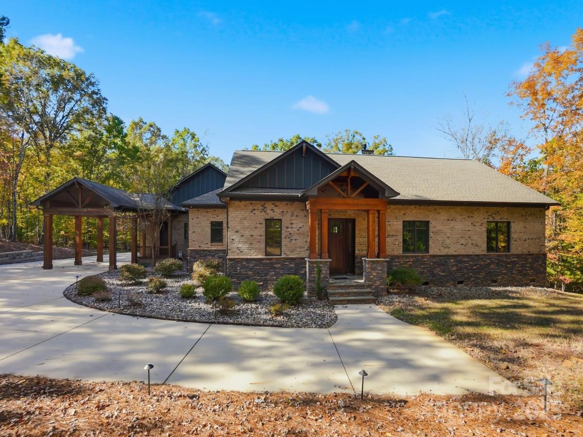 MLS #CAR4315919 image #0