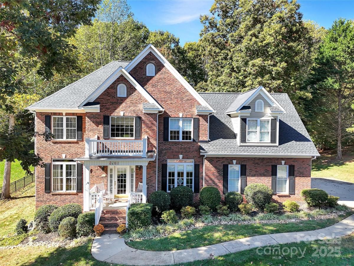 MLS #CAR4316118 image #0