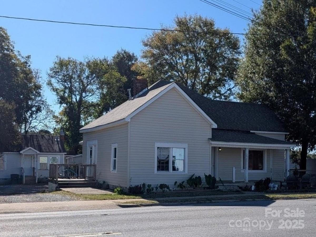 MLS #CAR4316207 image #0