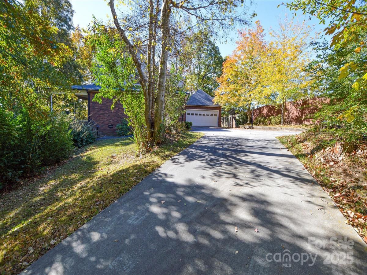 MLS #CAR4316445 image #0