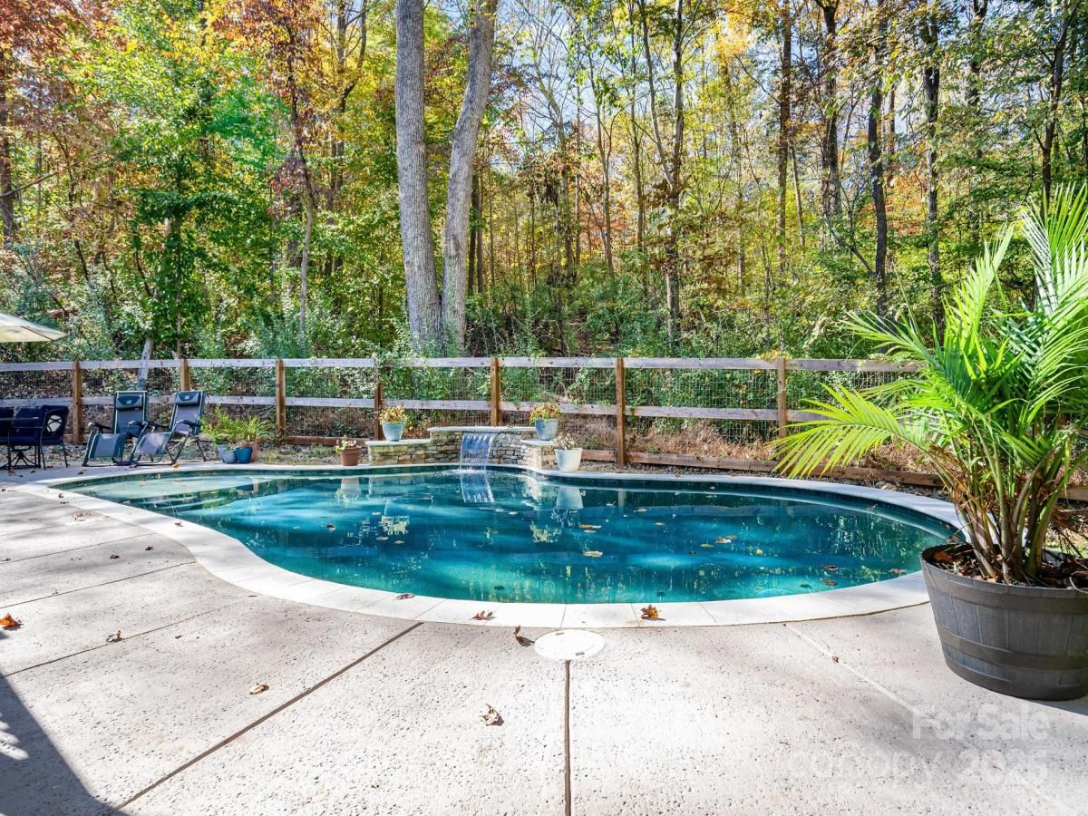 MLS #CAR4316958 image #0