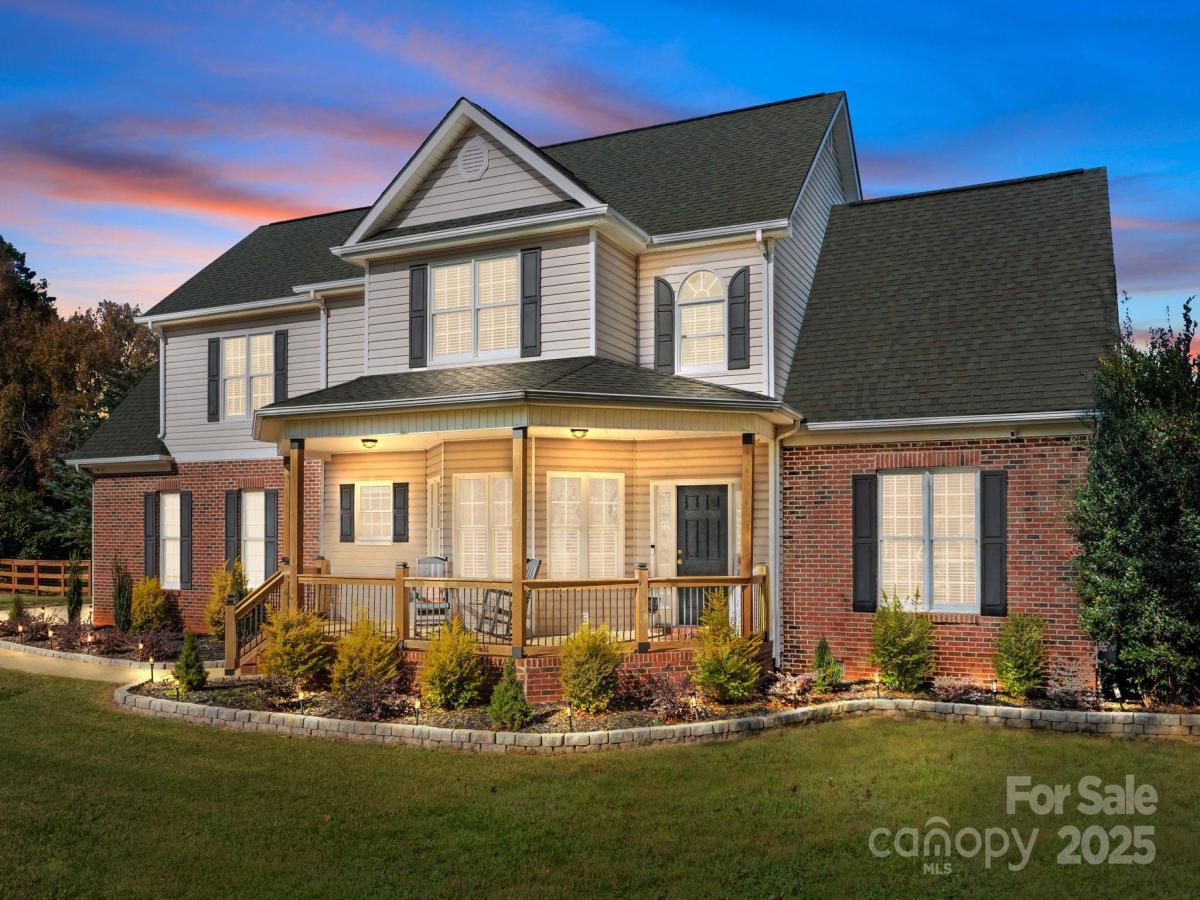 MLS #CAR4317019 image #0