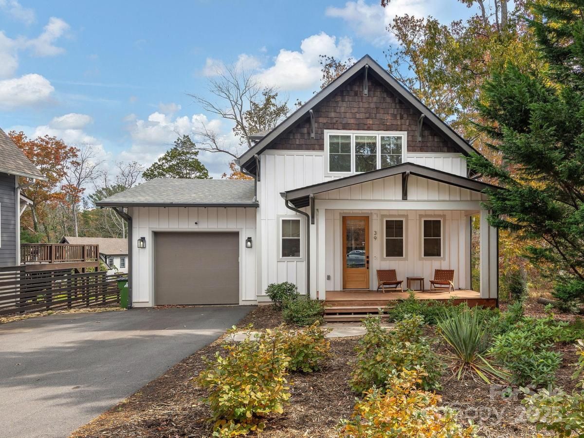 MLS #CAR4317247 image #0