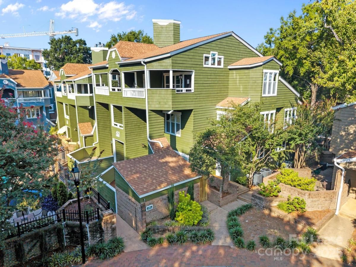 MLS #CAR4317606 image #0