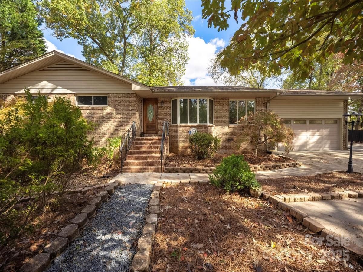 MLS #CAR4317806 image #0