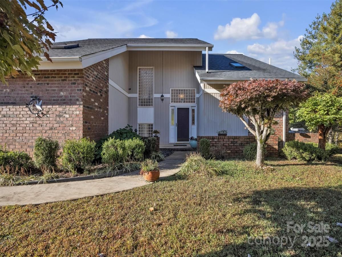 MLS #CAR4317978 image #0