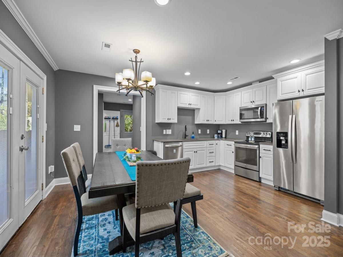 MLS #CAR4318166 image #0