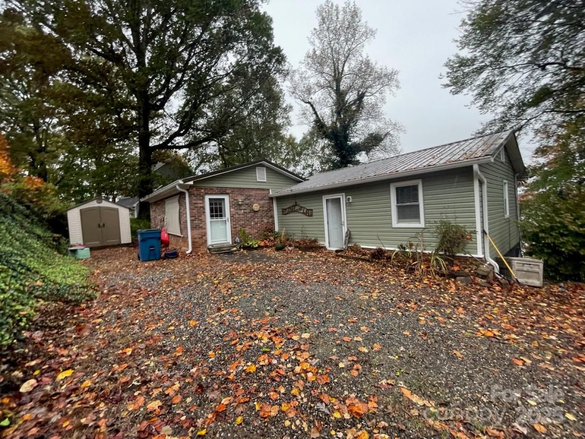 MLS #CAR4318226 image #0