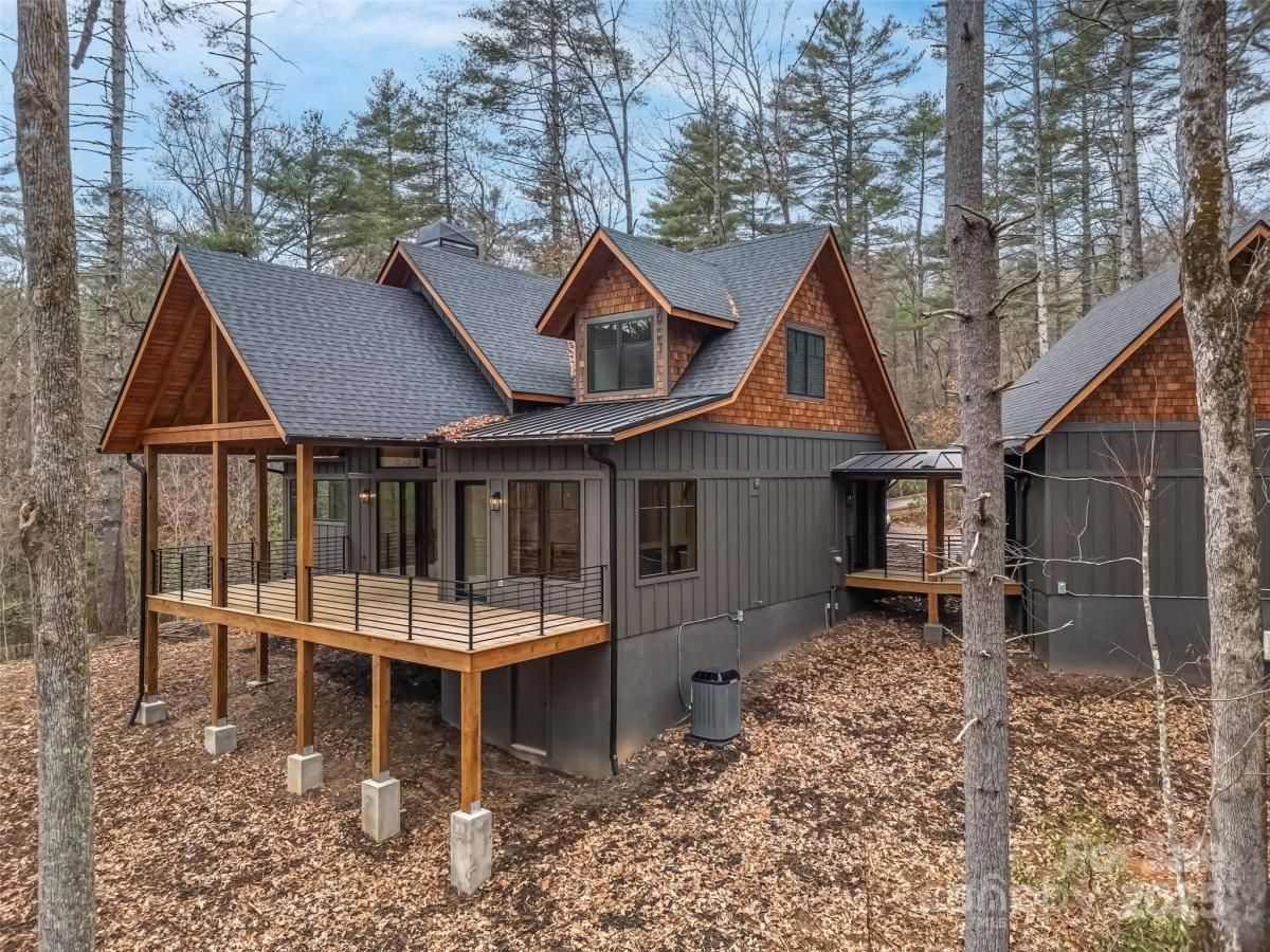 MLS #CAR4318366 image #0