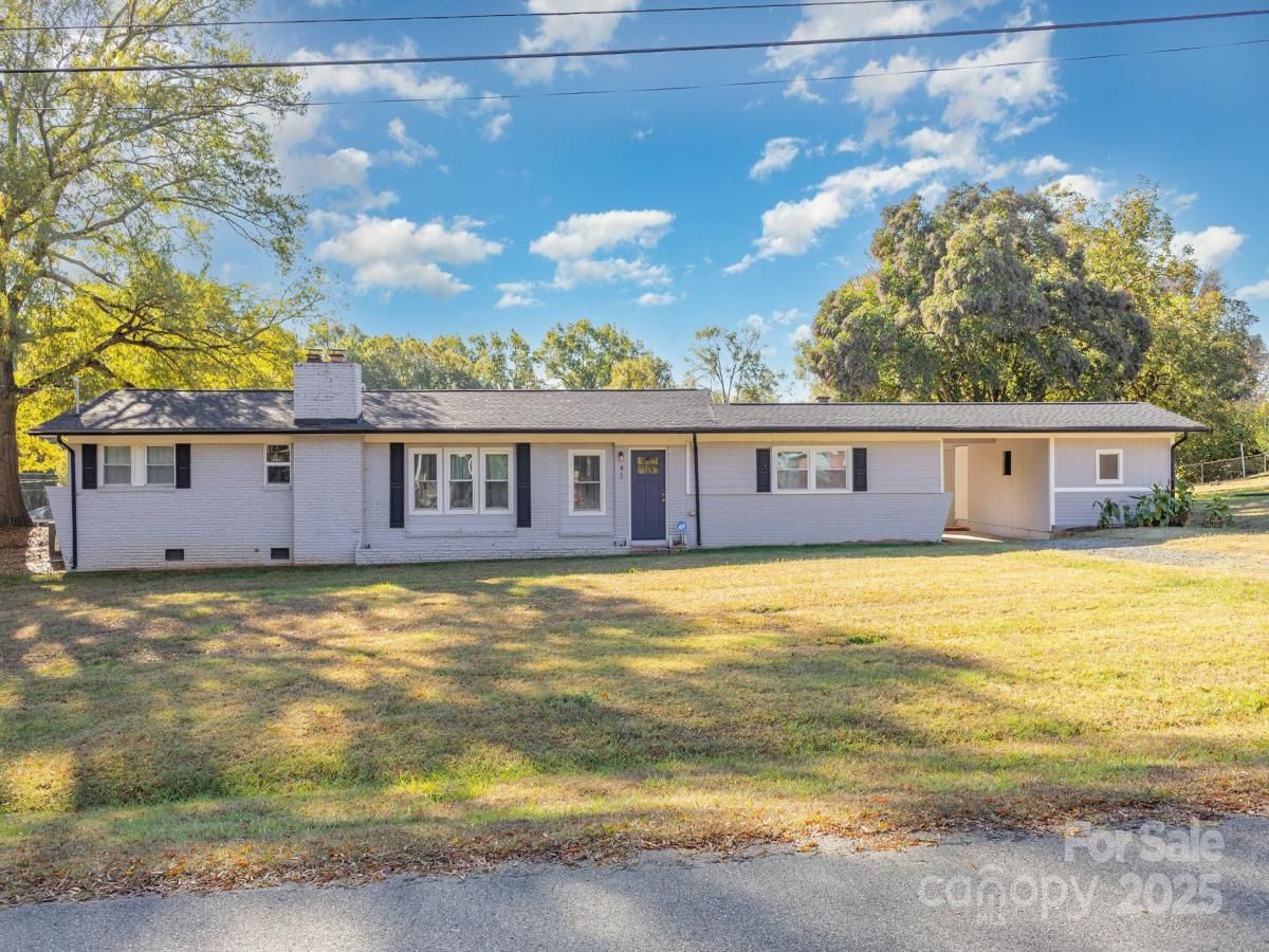 MLS #CAR4318616 image #0