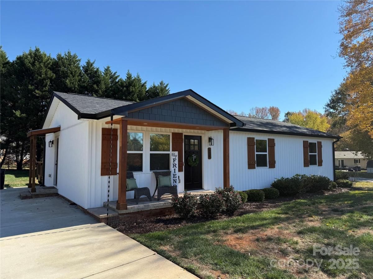 MLS #CAR4319575 image #0