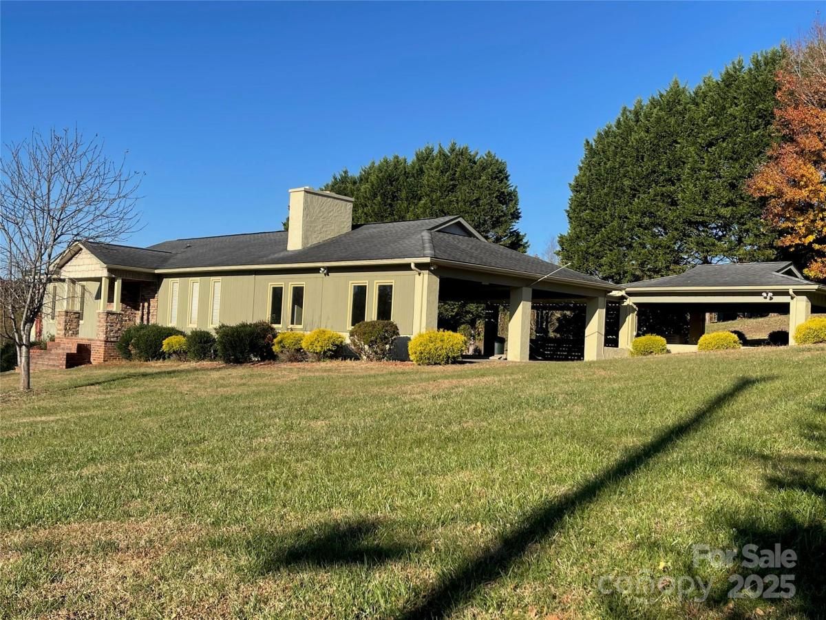 MLS #CAR4319711 image #0