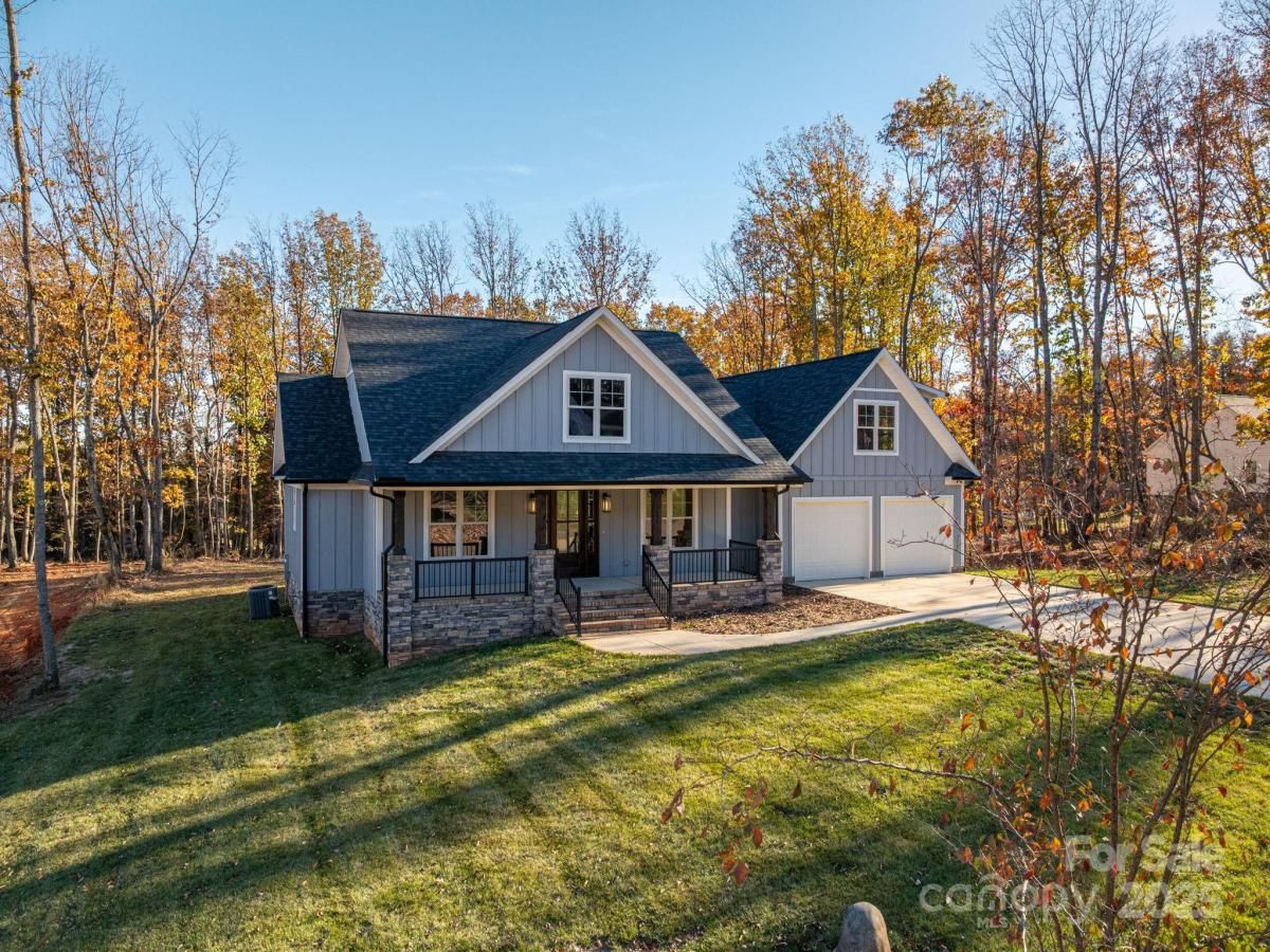 MLS #CAR4319948 image #0