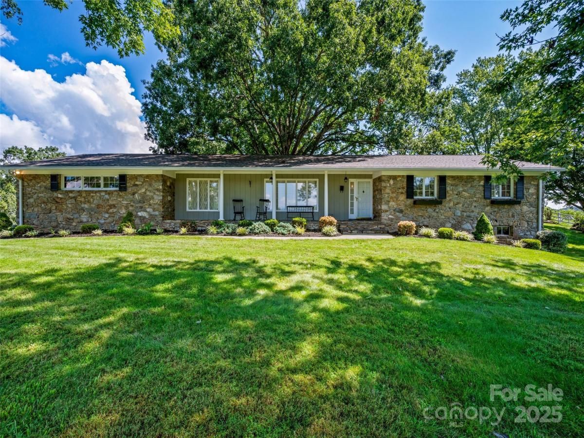 MLS #CAR4320125 image #0