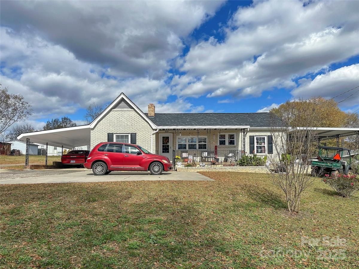 MLS #CAR4320993 image #0