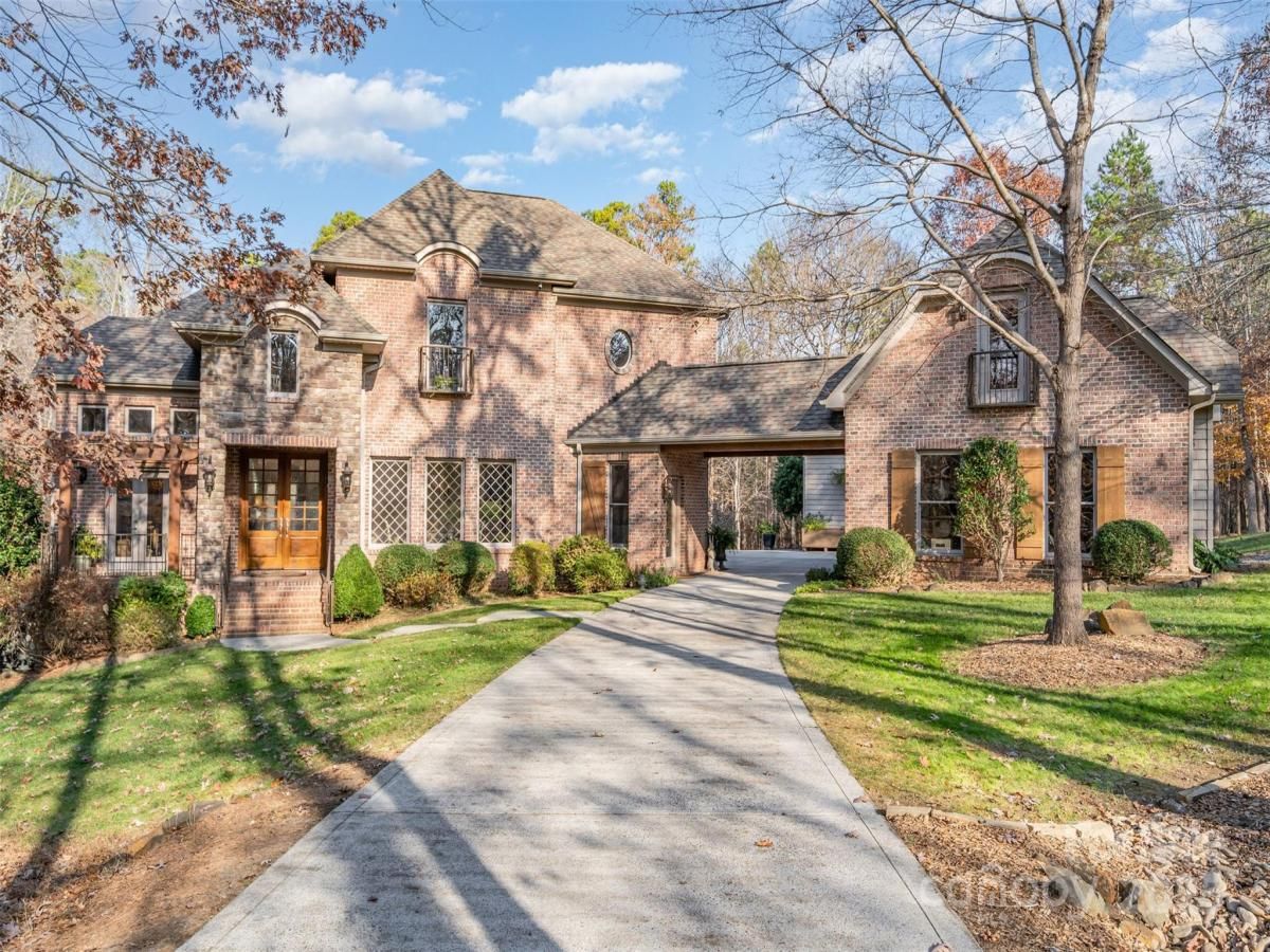 MLS #CAR4321999 image #0