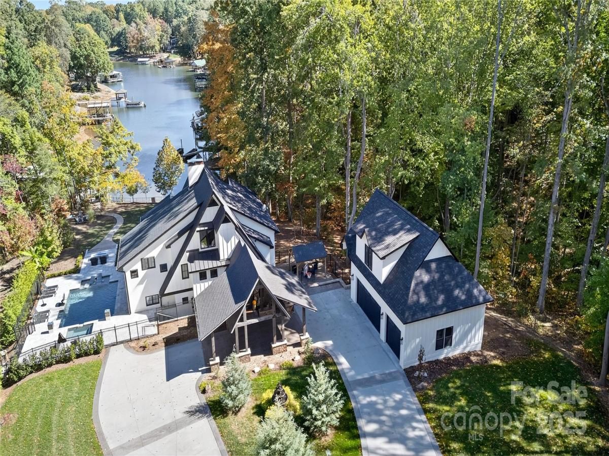 MLS #CAR4324977 image #0