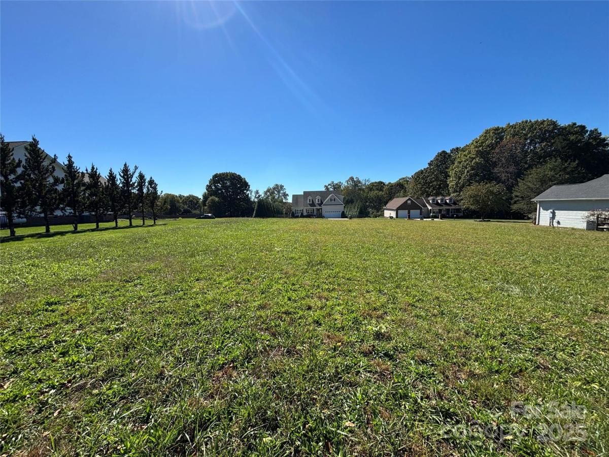 MLS #CAR4325715 image #0