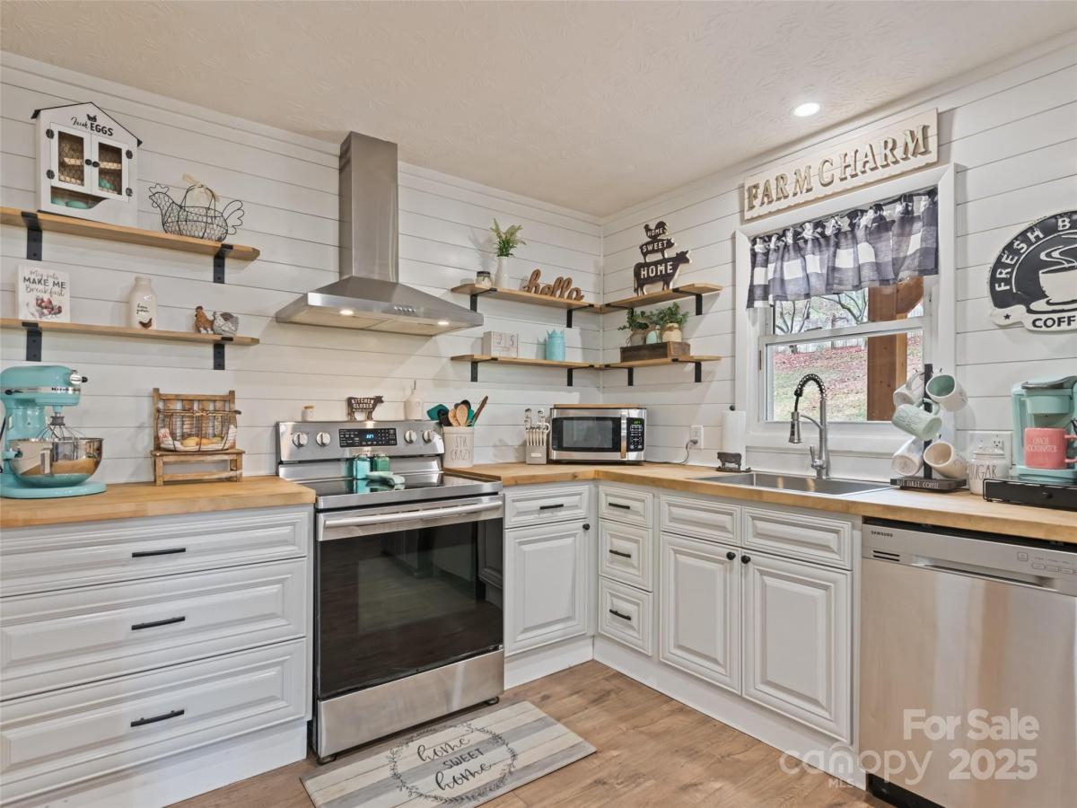 MLS #CAR4325732 image #0