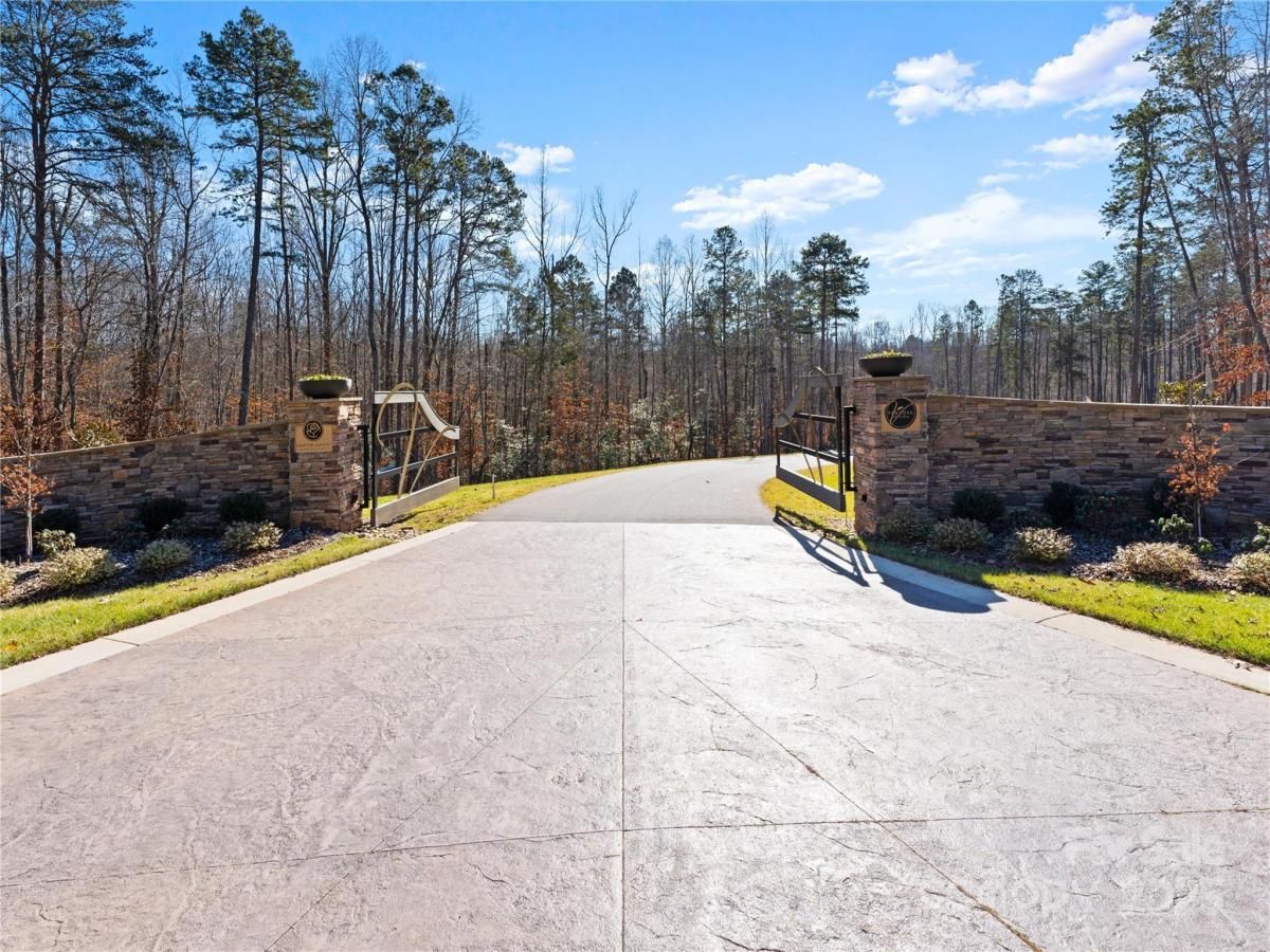 MLS #CAR4325745 image #0