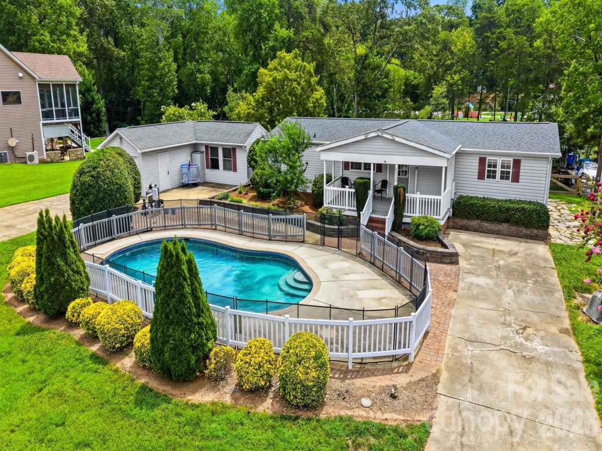 MLS #CAR4404925 image #0