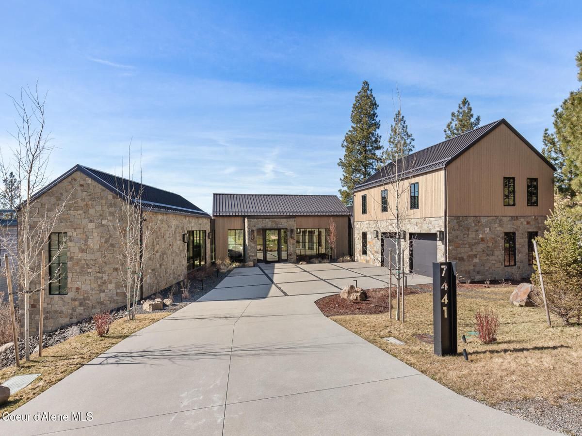 MLS #25-2078 image #0