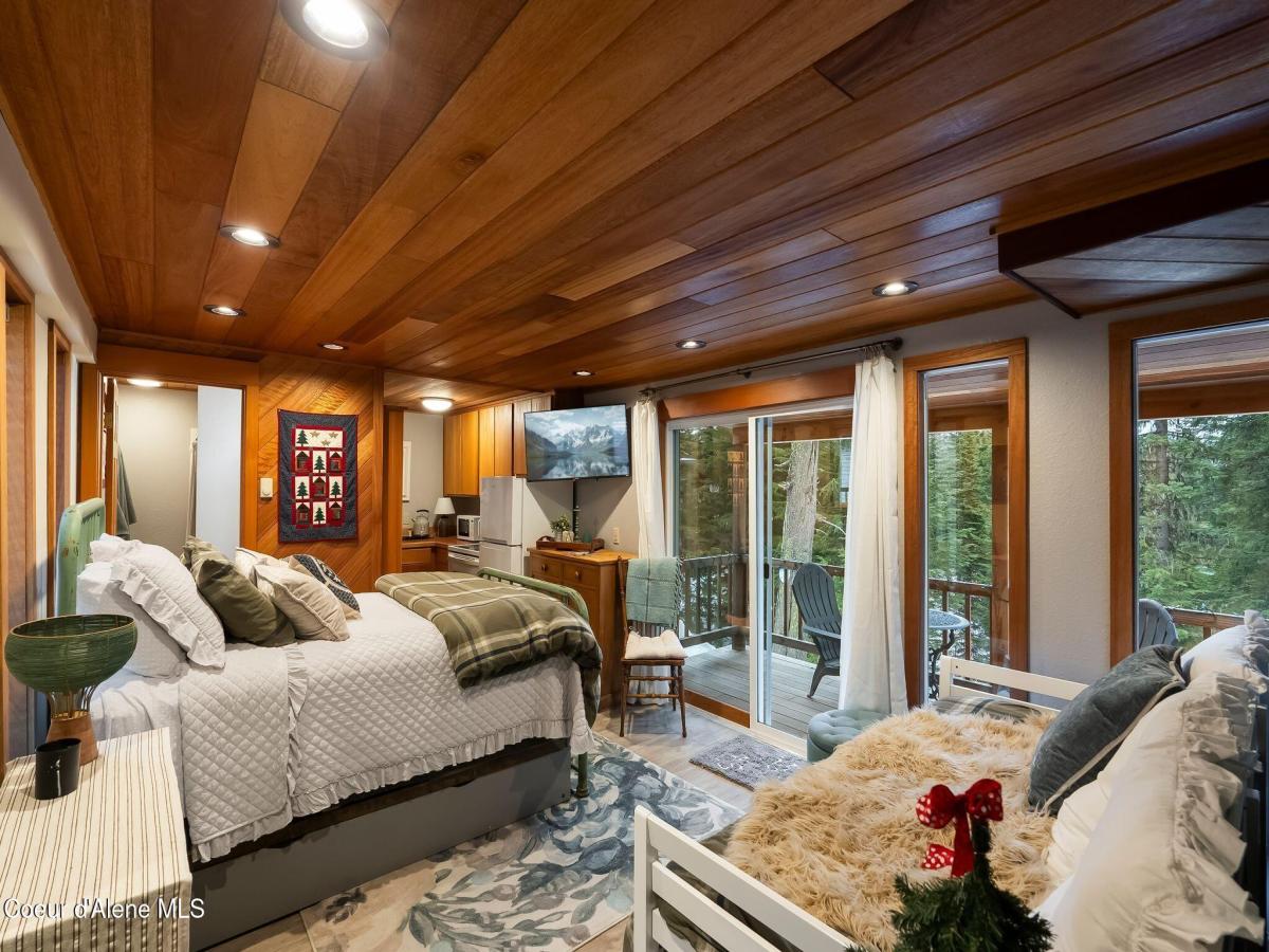 MLS #25-4017 image #0